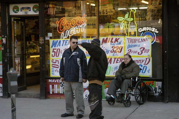 Street conversation, New York 2005