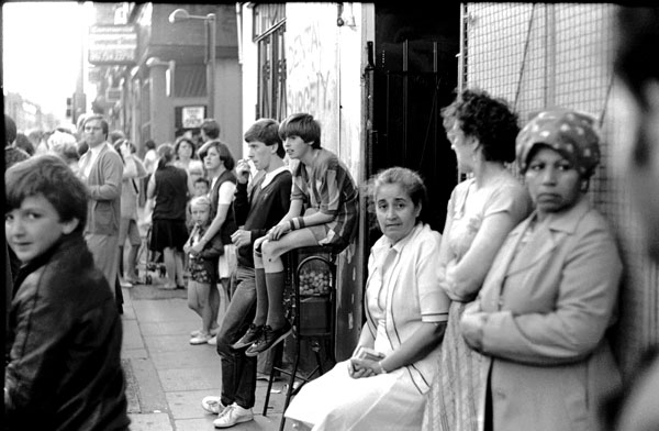 Waiting for the Pope, Liverpool 1982