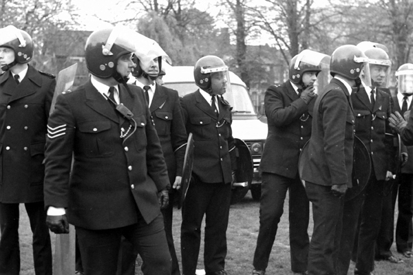 Police in Plashet park, Newham 1985