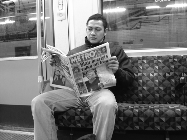 Reading on the London Underground 2004
