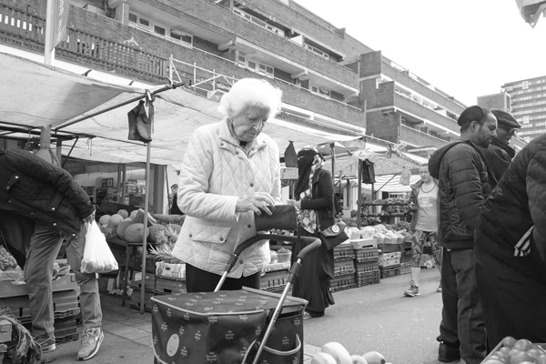 Checking the purse. Watney market 2017.